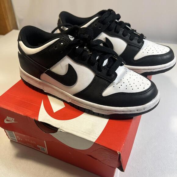 Nike Dunk Low (GS) Shoes White black Laser Fuchsia FB9109-102 Multi - Picture 1 of 9